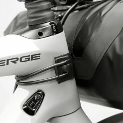 Roshwheel Handlebar Bag 9l BLACK -Acapulka Butikk eym5l8ap8rmsqaenqabl